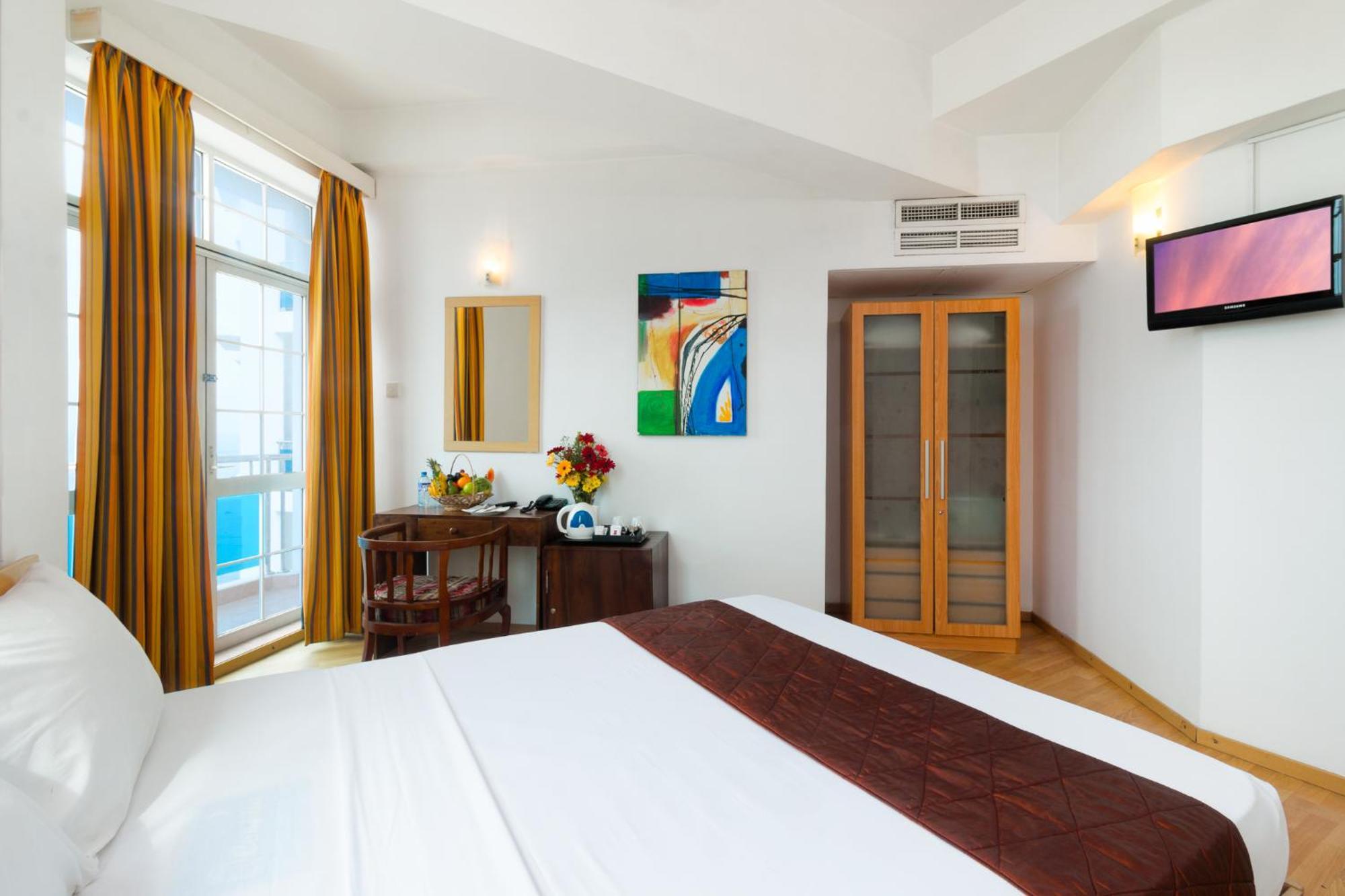 Global Towers Hotel & Apartments Colombo Exterior photo