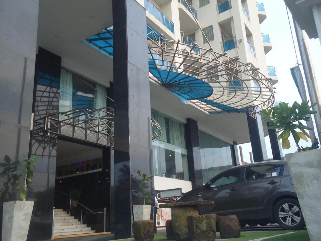 Global Towers Hotel & Apartments Colombo Exterior photo